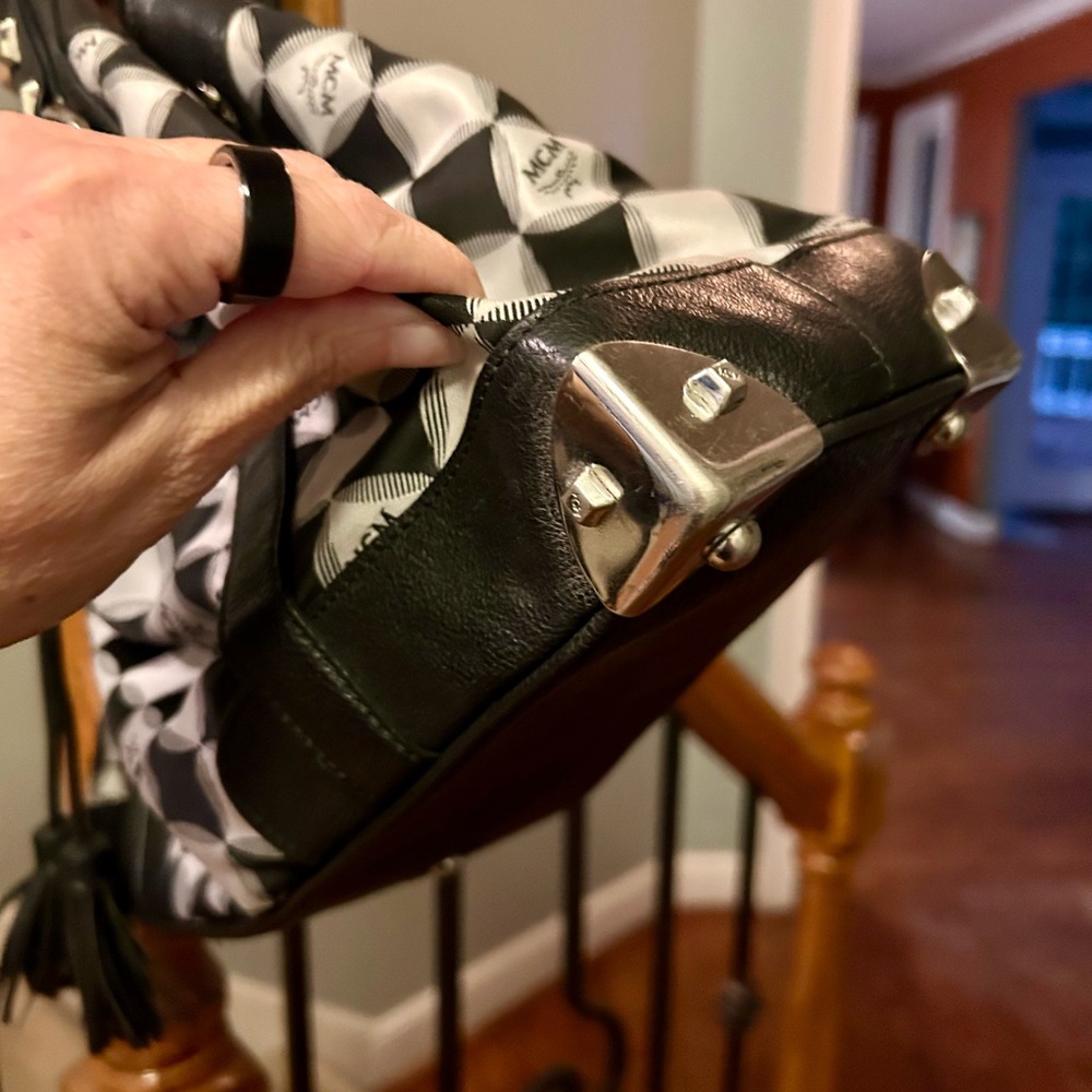 MCM Black and White Checkered Shoulder Bag - Picture 4 of 15